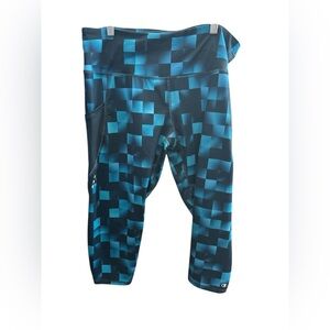 Champion SZ Large Blue Checkered Leggings